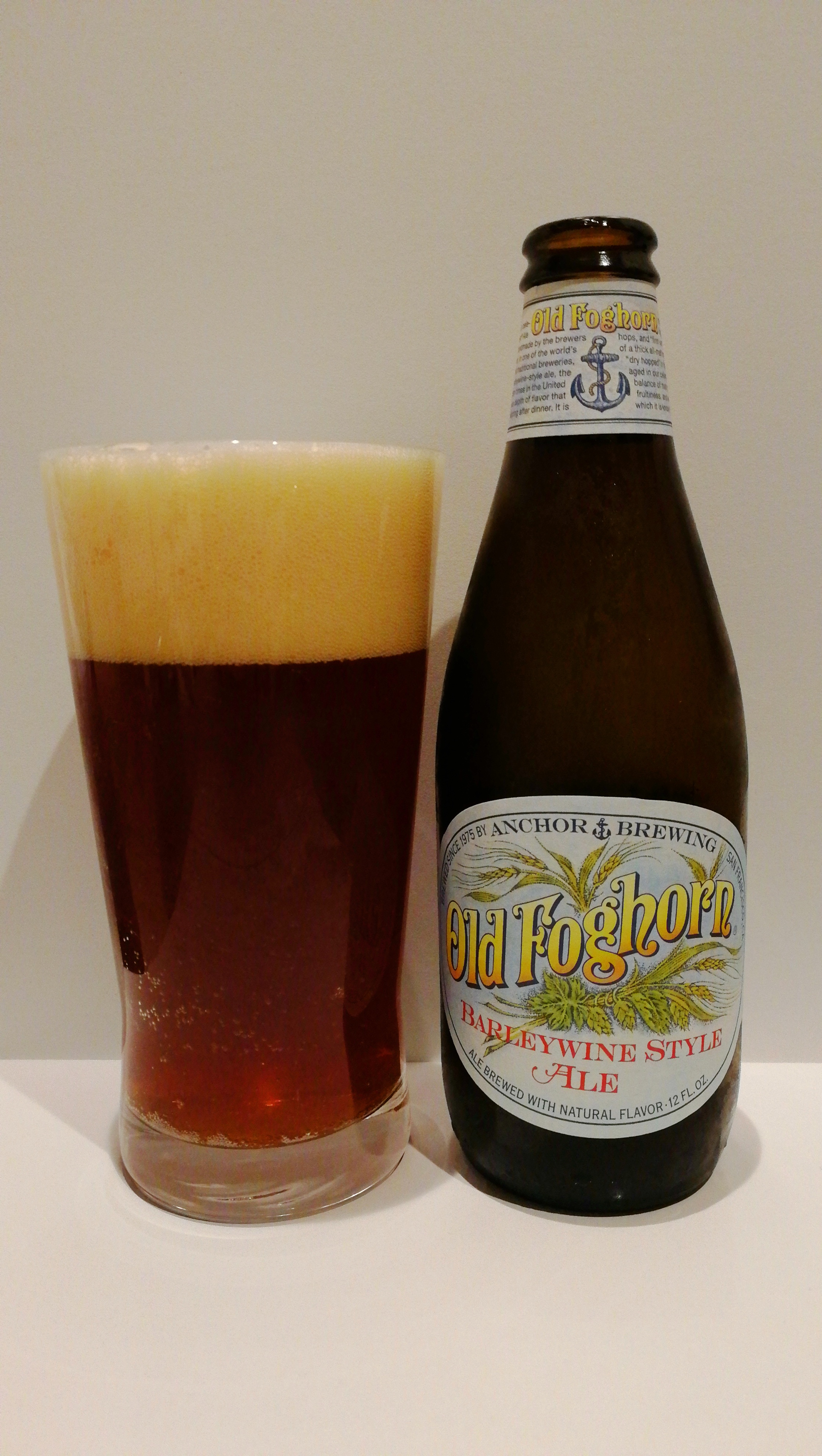 Anchor Brewing Company　OLD FOGHORN® ALE
