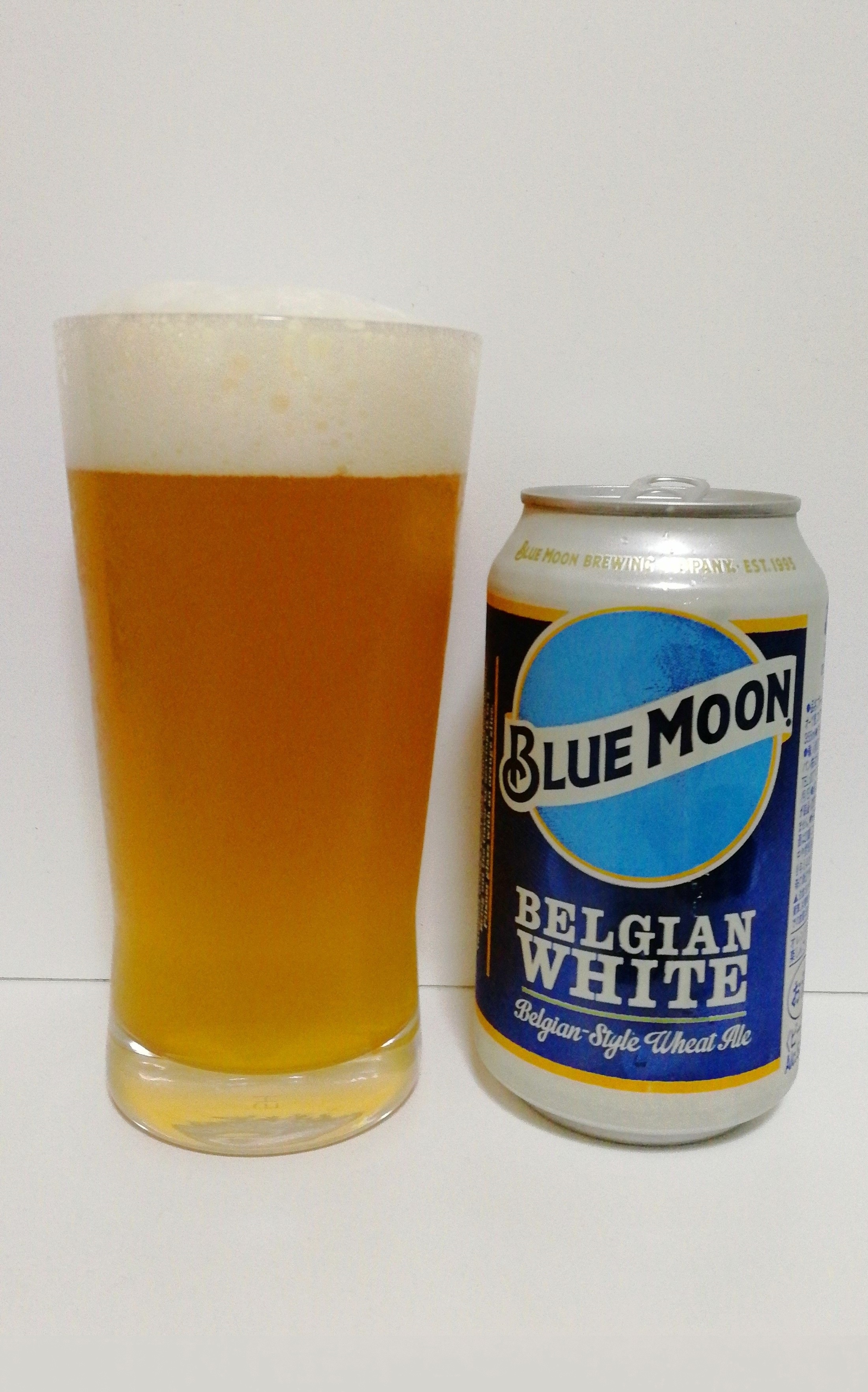BLUEMOONBREWING Belgian-Style Wheat Ale